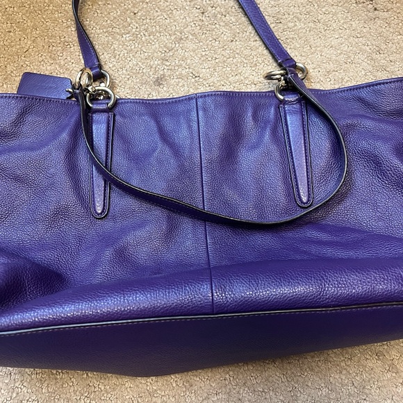Coach Handbag Purple - Picture 6 of 7